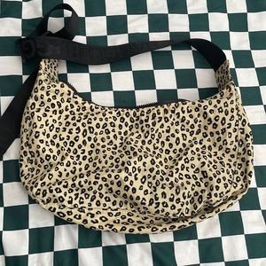 BAGGU Leopard print, medium nylon crescent bag